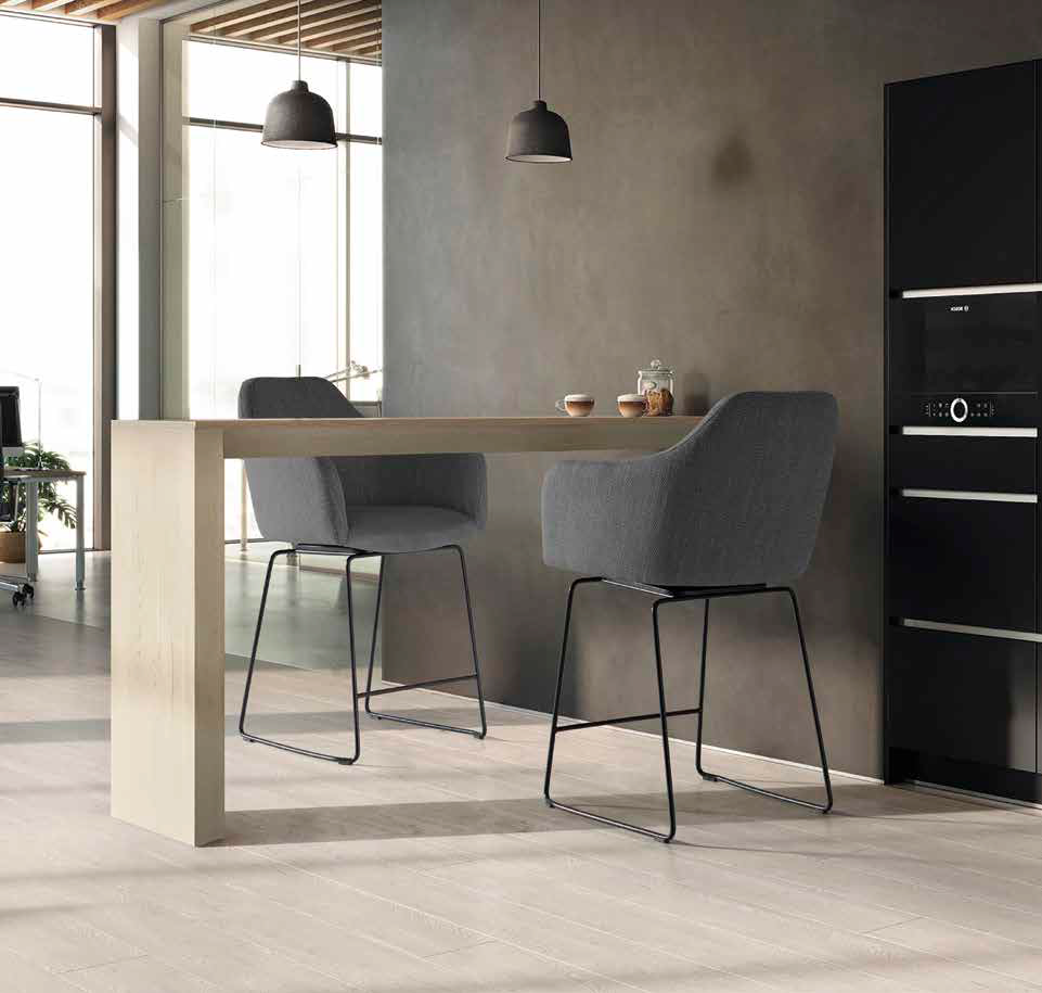 Taburetes con pata metal jca